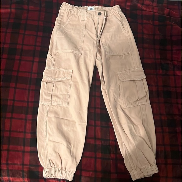 Pink Urban Outfitters Pants Size W28 L30 - Picture 1 of 2